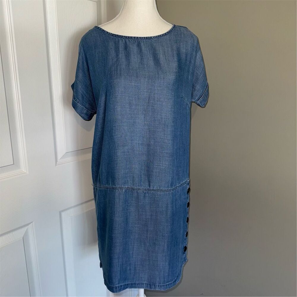 Banana Republic Women's Blue Chambray Shift Dress Size 6 Knee‎ Length Preppy